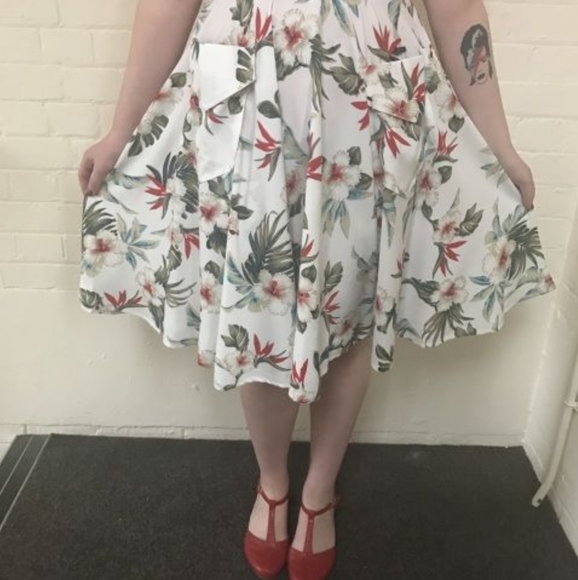 rockin romance Dresses & Skirts - Rockin Romance authentic vintage tropical skirt